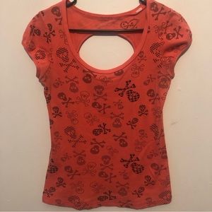Energie skull and crossbones shirt sz L